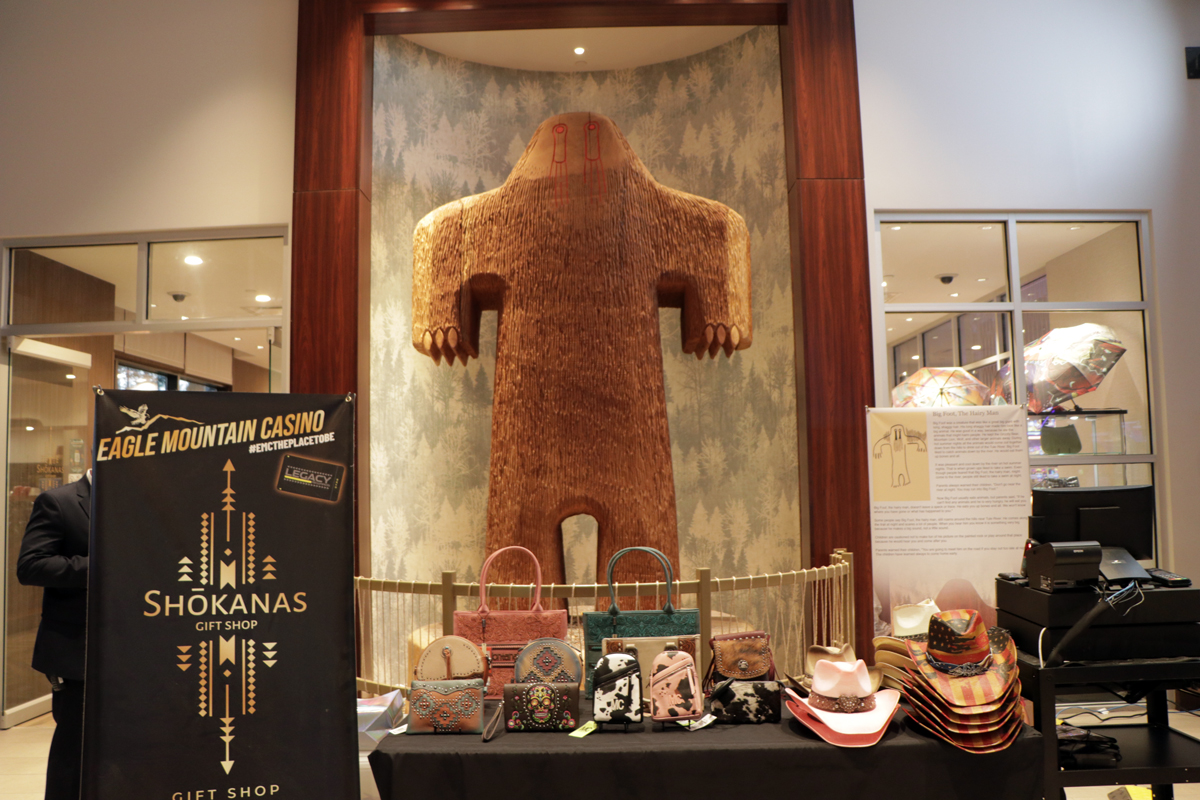 Gifts at Shōkanas Gift Shop